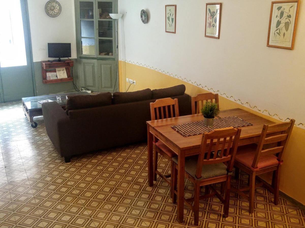Apartamentos Saltarel-Lo Besalú Buitenkant foto